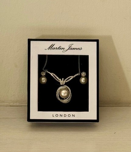 Martin james london large - james,