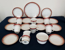 Vintage Royal Grafton Majestic Red & Gold 21 Piece Tea Set In Good Condition  m