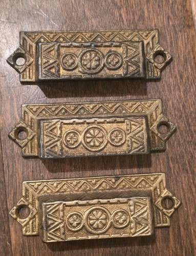 Antique victorian cast - 3.5, in.