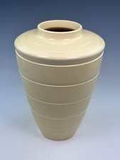 Keith Murray large shoulder vase in yellow satin glaze, 29cm. Very Art Deco.