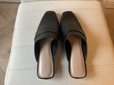 Charles And Keith black shoes new Size 5
