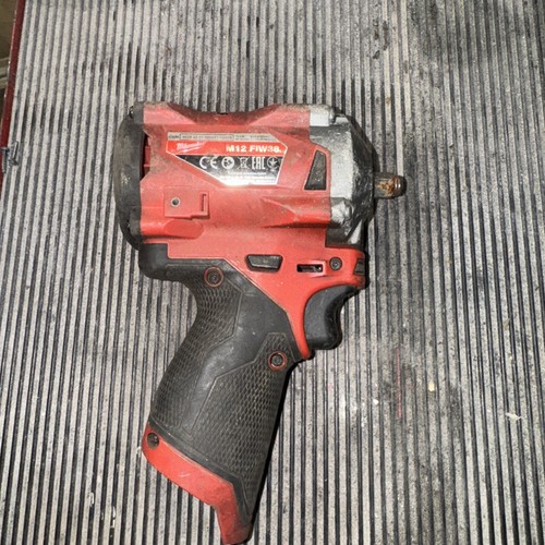 Milwaukee m12 fiw38 12v - milwaukee,