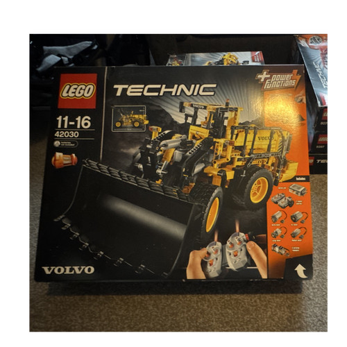 Lego technic volvo l350f wheel - lego,