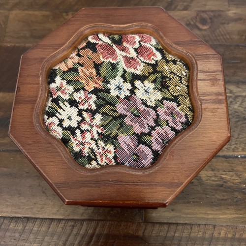 Vintage wooden tapestry - tapestry, small