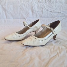 vintage heals 1969