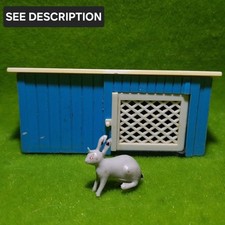 ⭐️RARE - BRITAINS Vintage 1970s - Rabbit Hutch & Rabbit - Farm Animals 1:32 1/32