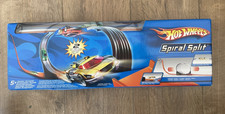 Hot Wheels (Mattel) #J2556 Spiral Split Looping Track Set
