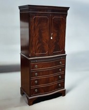 Cocktail Cabinet, Drinks