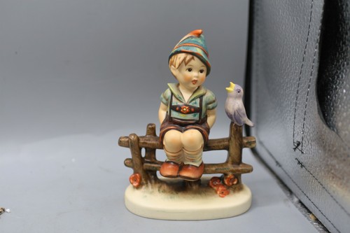 Hummel goebel figurine 111 - goebel,