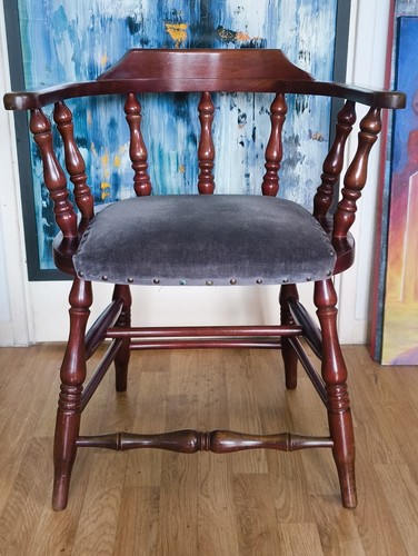 Vintage captains chair velvet - vintage,