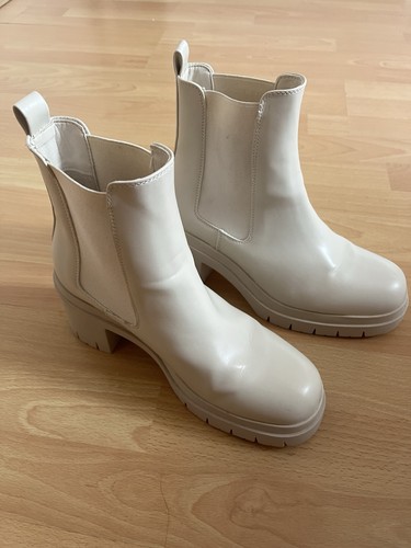 Cream chunky heeled chelsea - cream,