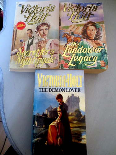 3gothic romance victoria holt - 3gothic,