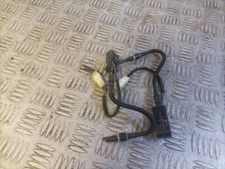 VAUXHALL ASTRA H TWIN TOP MK5 05-10 PAIR OF 2 X WINDSCREEN WASHER JETS 13276281