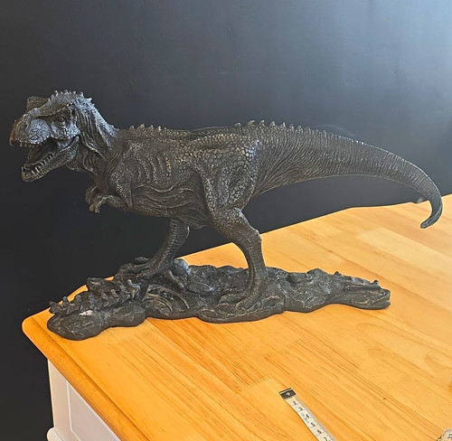 Vastatosaurus rex figure - vastatosaurus,