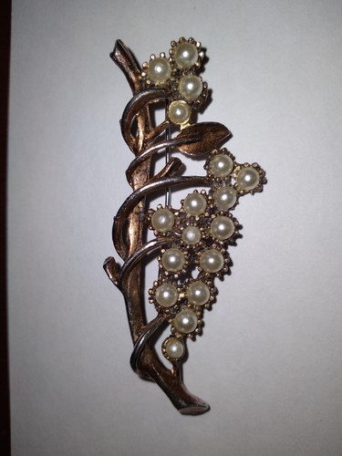 Vintage gold tone lily the - gold-tone, of