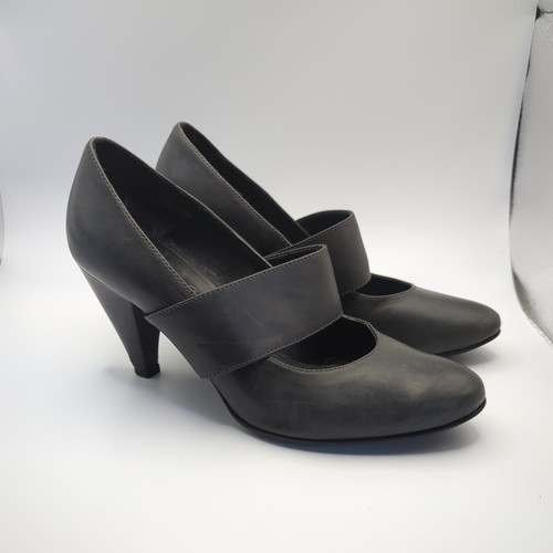 Jane shilton grey - grey, mary