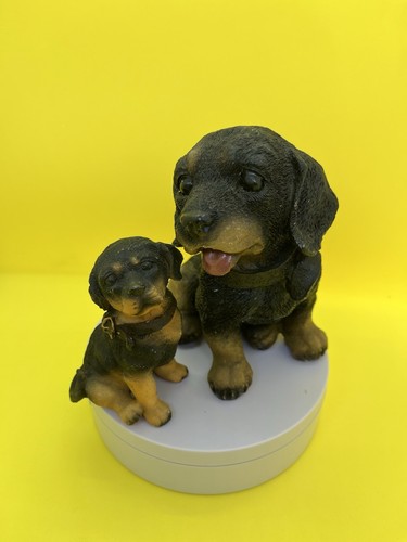 Two resin dog - dog, figurines