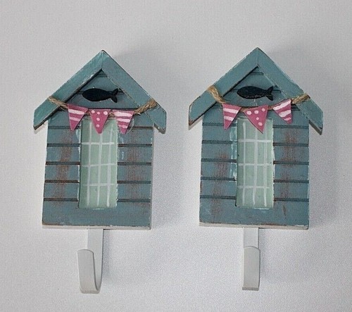 Shabby chic coastal wall - shabby,