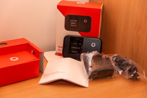 Vodafone r215 mobile wifi - vodafone,