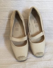 Moshulu Colours Size 4/36 Cream/Light Beige Vera Pelle Leather Ladies Shoes