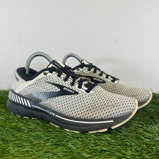 Brooks Trainers Size 6.5