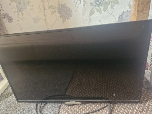 Polaroid 32in led flat screen - 32in,