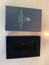 Platinum jubilee medal box