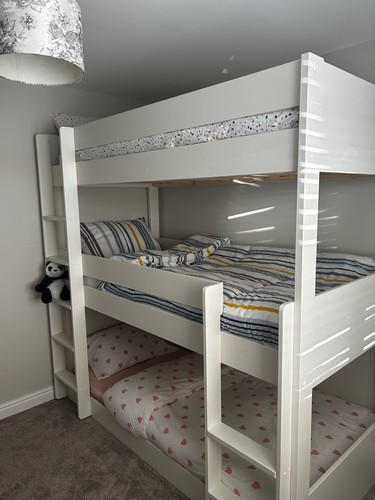 Triple bunk bed with - bunk,