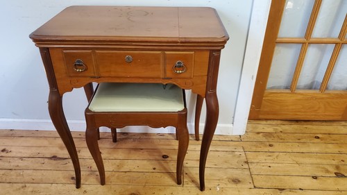 Vintage singer sewing machine - singer,