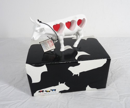 Cow parade lurve with - cow, in