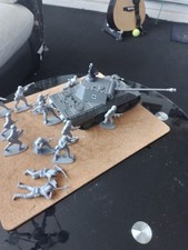 1/32  ww2 cts german panther tank with commander & mg m/g in turret 16 infantry