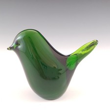 MARKED Wedgwood Green Glass Bird Paperweight RSW70