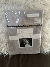 STUNNING KYLIE MINOGUE MESSINA