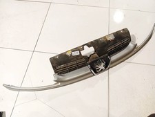 9628934280  Hood grille -