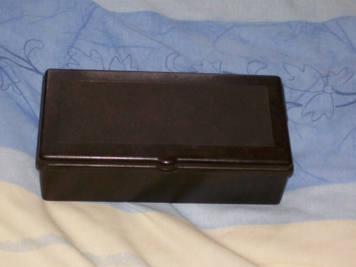 Early bakelite hinged trinket - bakelite,