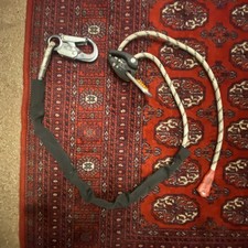 Petzl hooku and descender - hooku,
