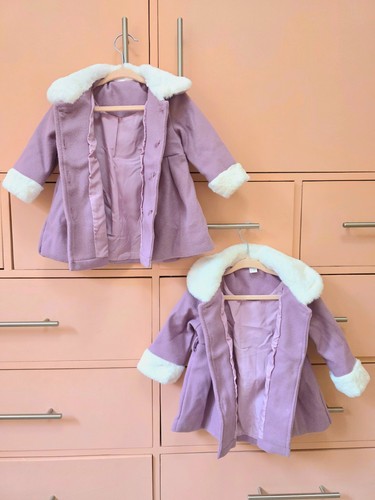 Twin girls matching - girls, winter