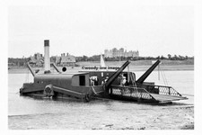 pt4777 - Felixstowe Chain Ferry , Lady Quilter - Print 6x4