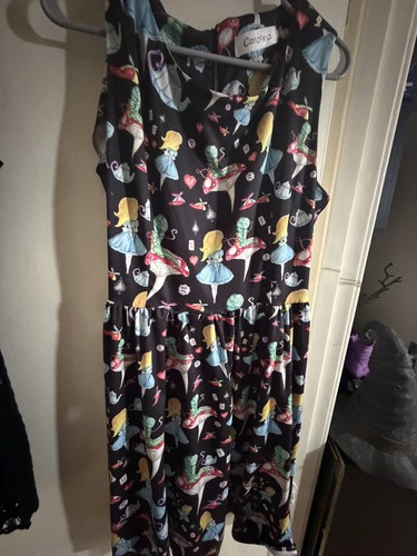 Carolina dress room size - room, 2