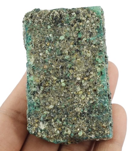 622 carat natural - carat, green