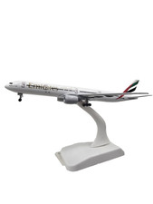 19cm Emirates B777 With Wheels