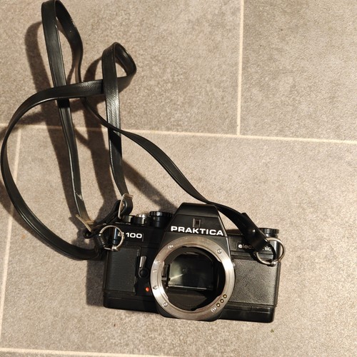 Praktica b100 slr - praktica,