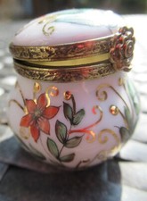 Dainty handpainted floral