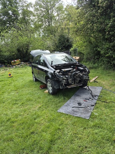 Vauxhall zafira nav - vauxhall,
