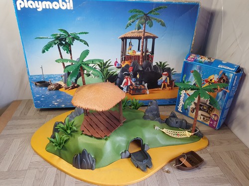Playmobil pirate cove - playmobil,