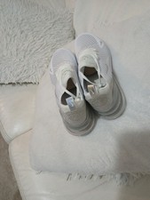 Nike270s Size 10 Brand New 40