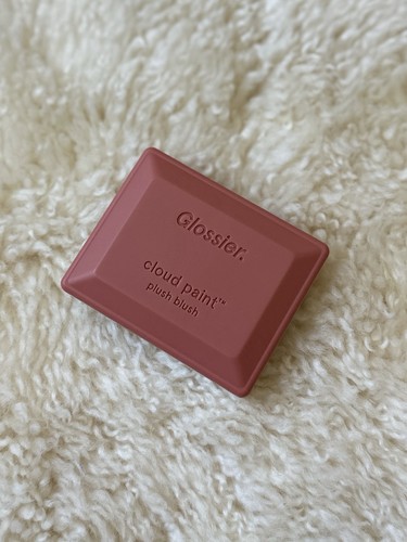 Glossier cloud paint - paint, plush