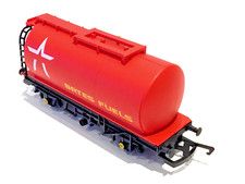 Hornby Railroad 00 Gauge Bates