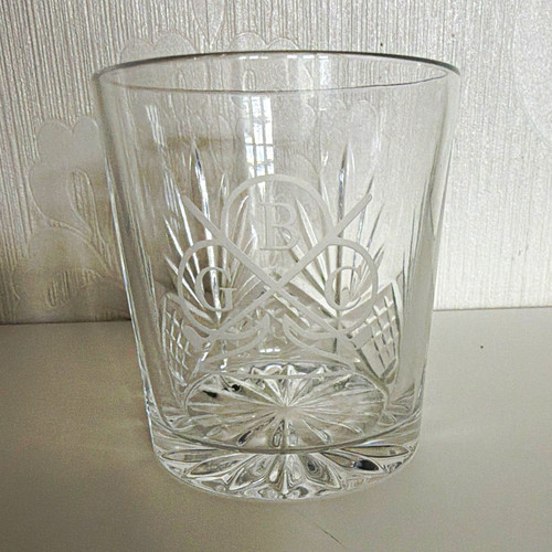 Clear cut glass whisky tumbler - clear,