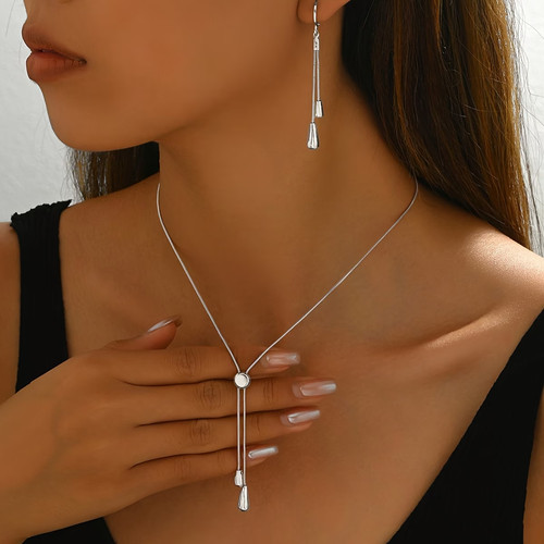 Silver tone teardrop necklace - silver,